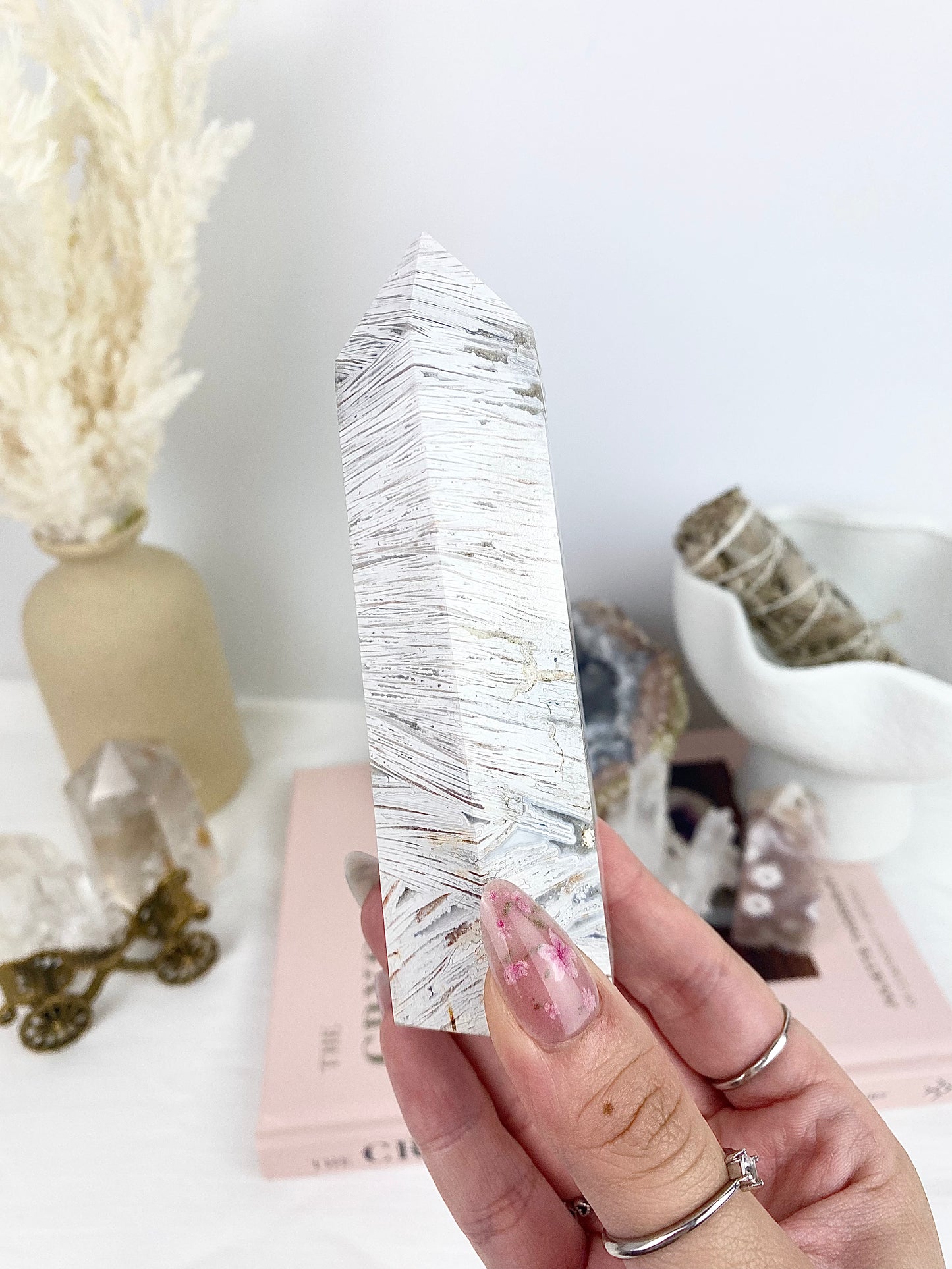 White Mexican Crazy Lace Large Tower