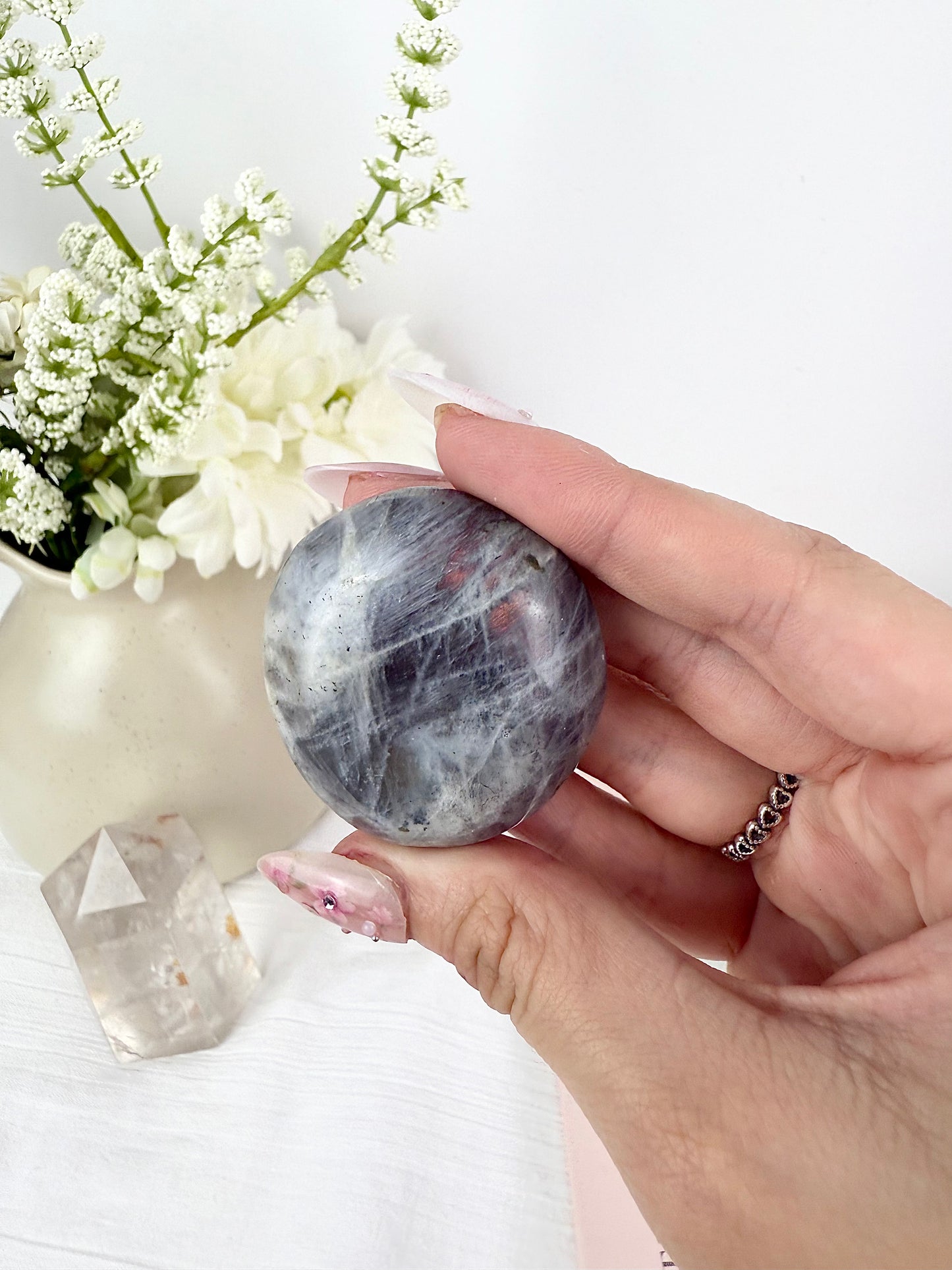 Labradorite Palmstone