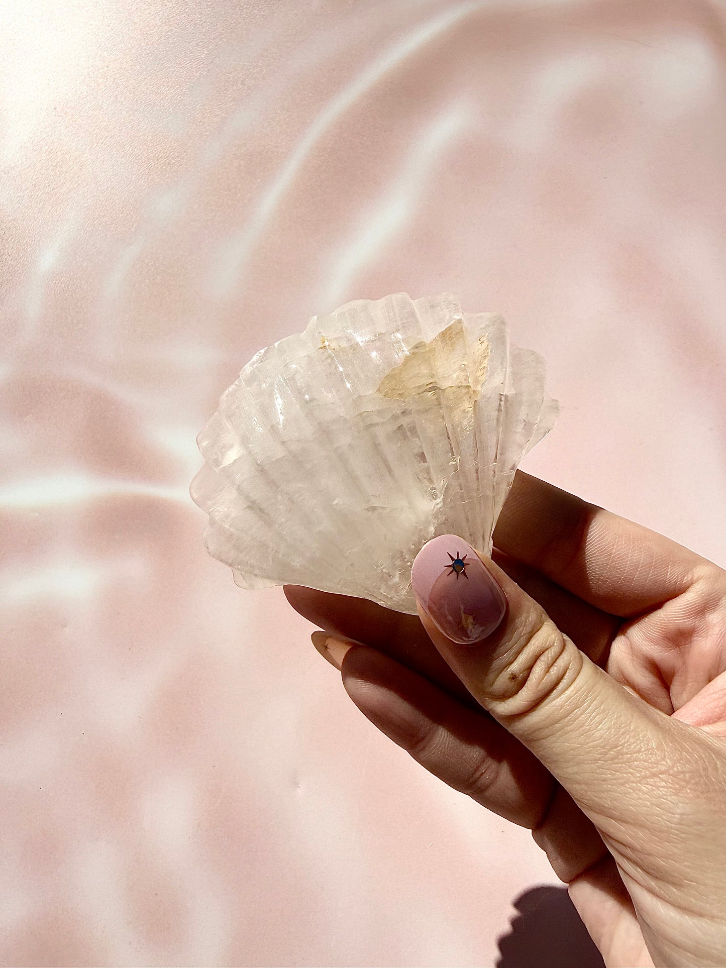 Clear Quartz Shell Bowl
