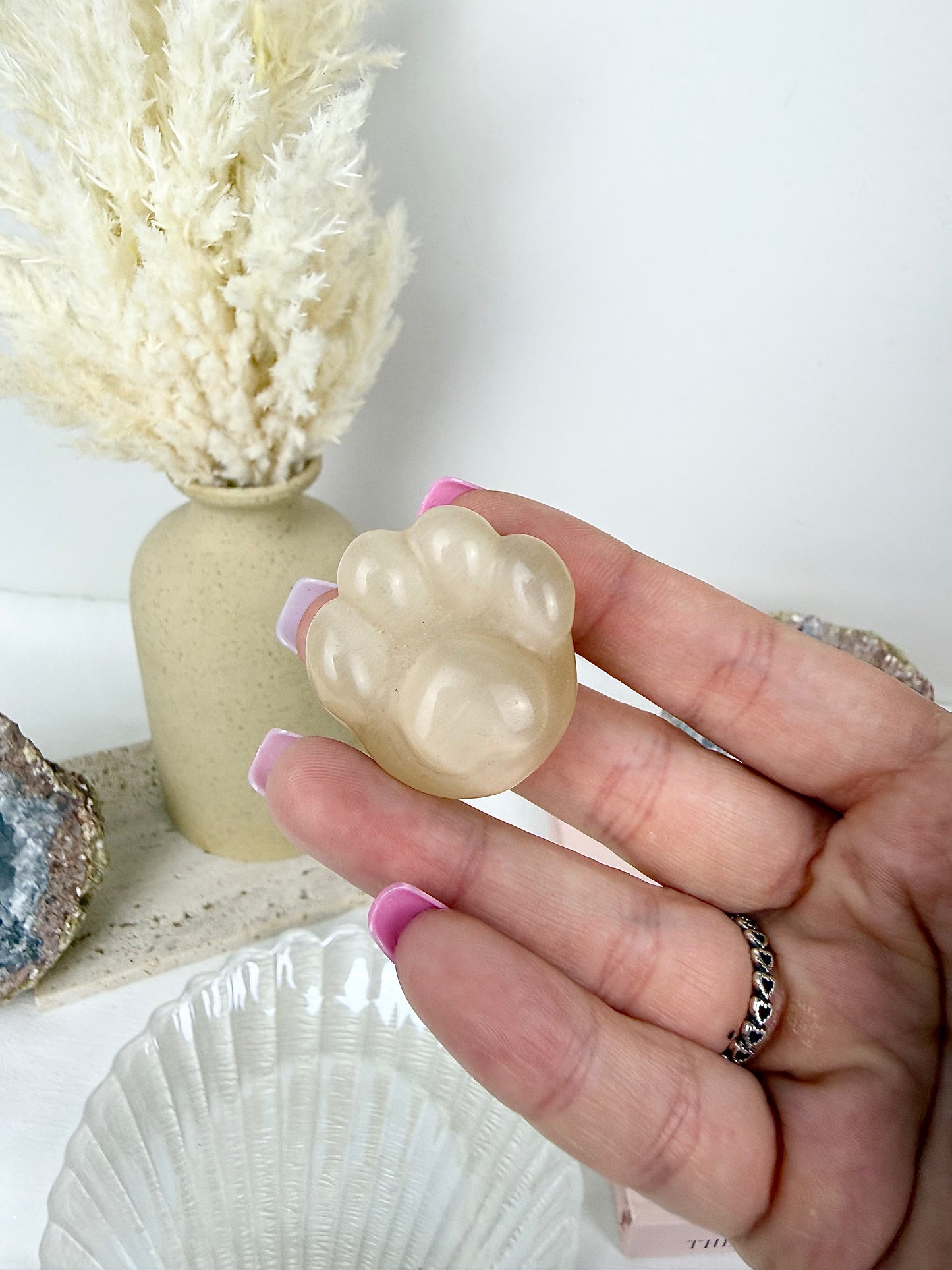 Yellow Catseye Cat Paw