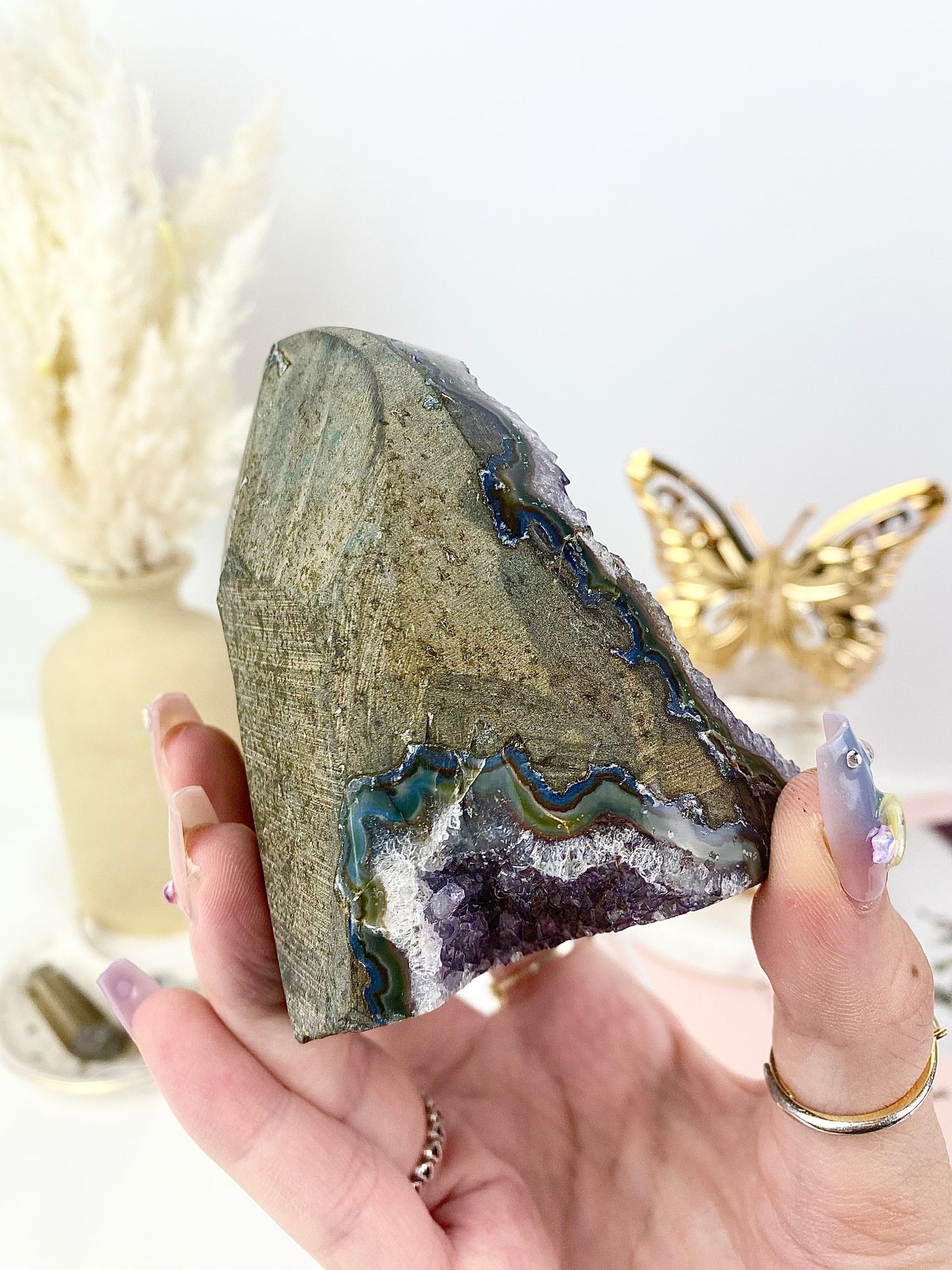 ✧ Sparkly Amethyst Geode — 2. ✧