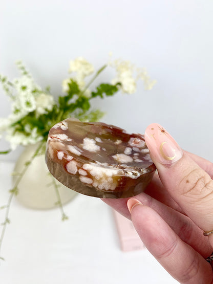 Carnelian Flower Agate Cat Bowl