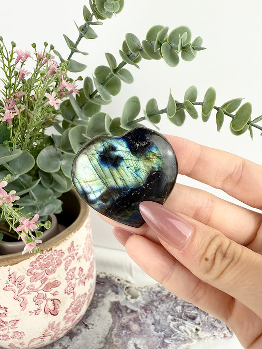 Flashy Labradorite Heart