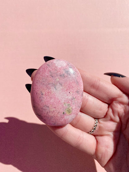 ♡ Peruvian Rhodonite Palmstones ♡