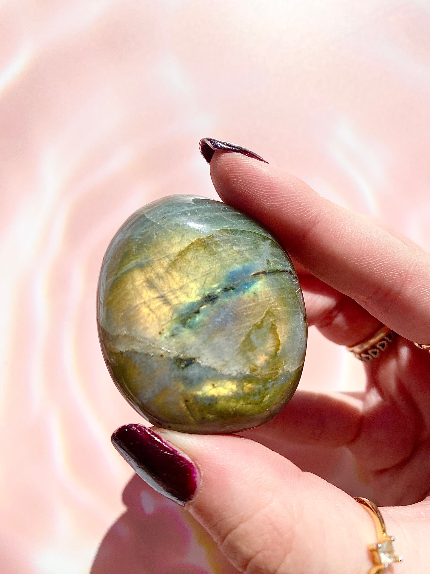 ✧ Flashy Labradorite Palmstones ✧