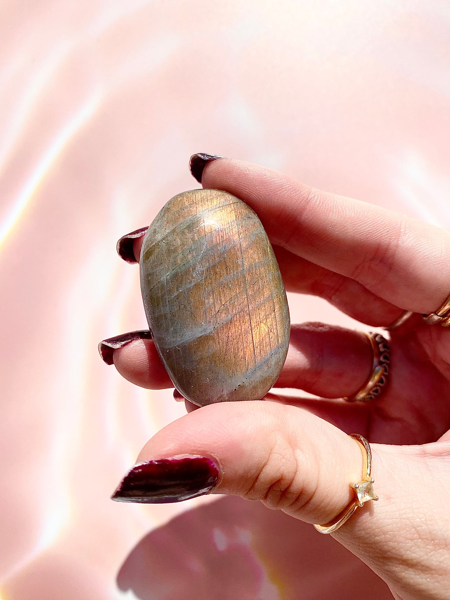 ✧ Flashy Labradorite Palmstones ✧