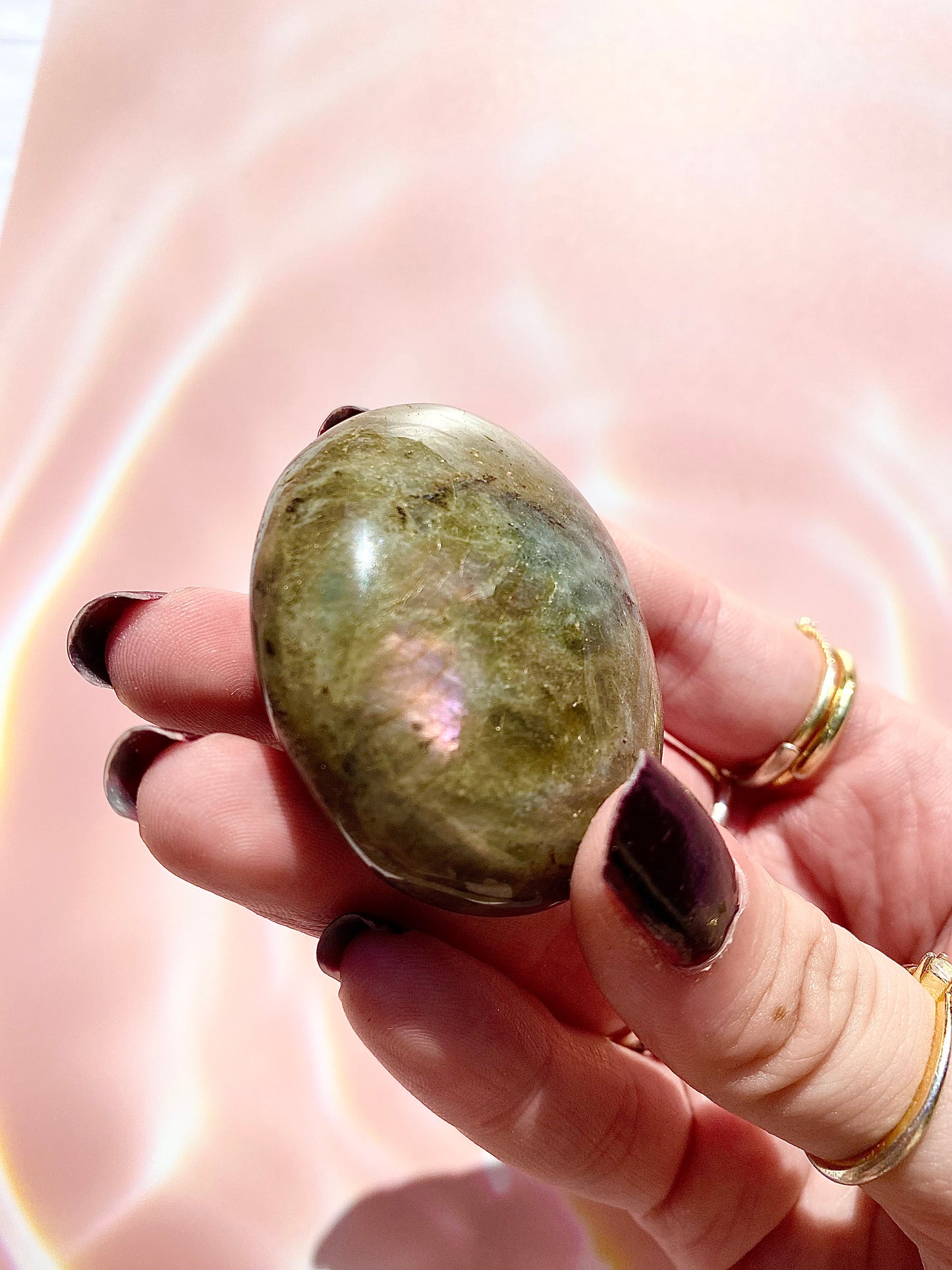 ✧ Flashy Labradorite Palmstones ✧