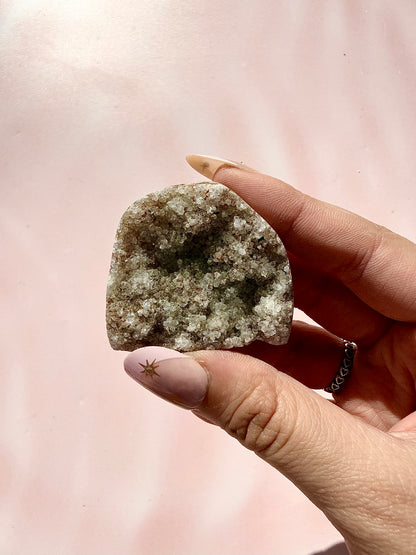 Amethyst Mini Cluster Cutbase