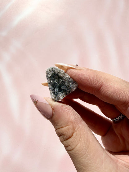Amethyst Mini Cluster Cutbase