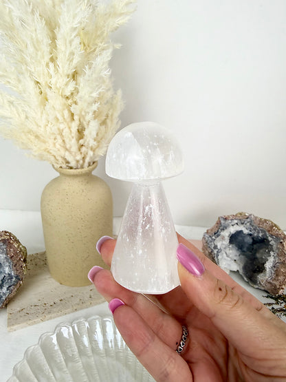 Selenite Mushroom