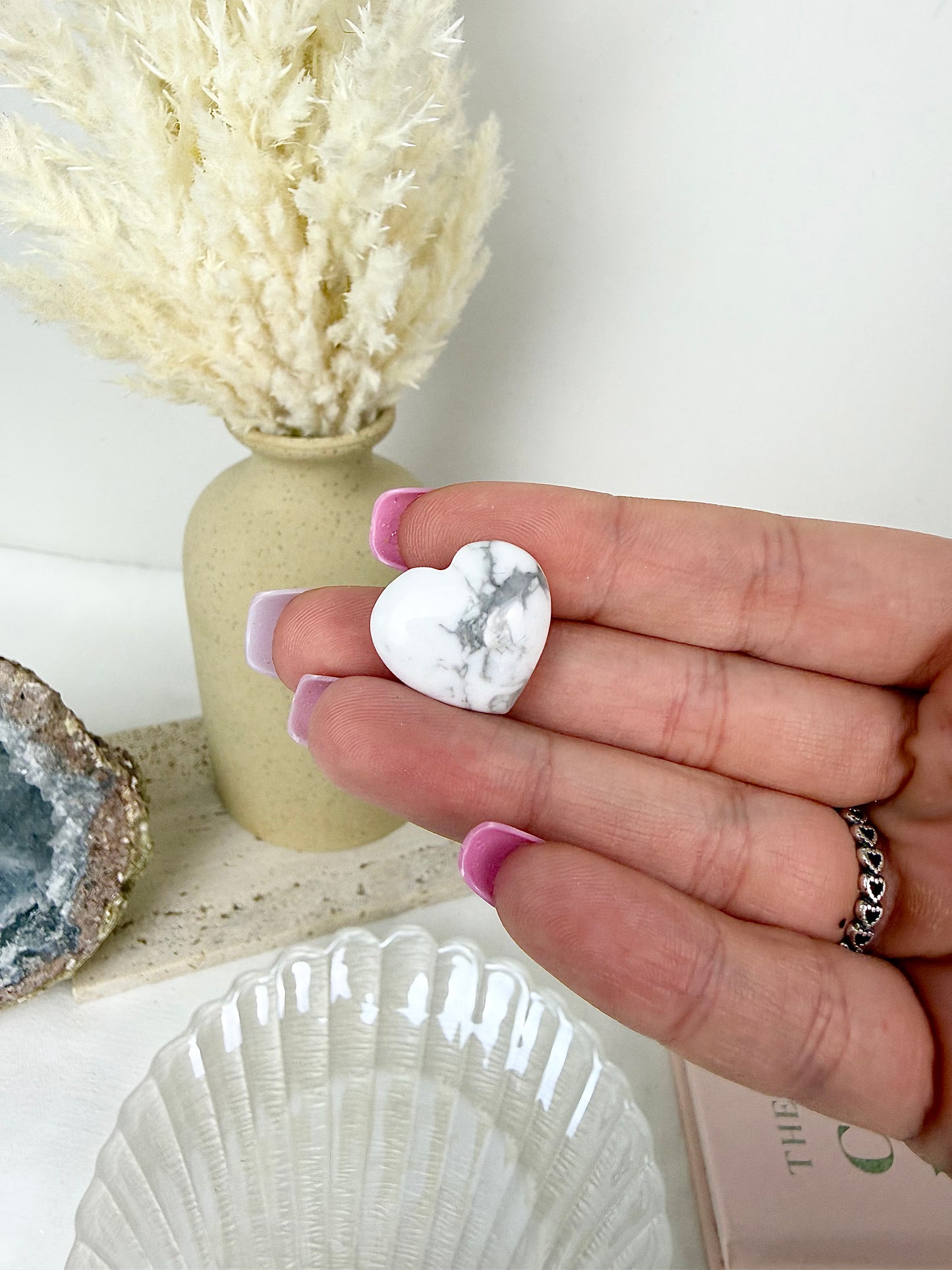 Howlite Heart