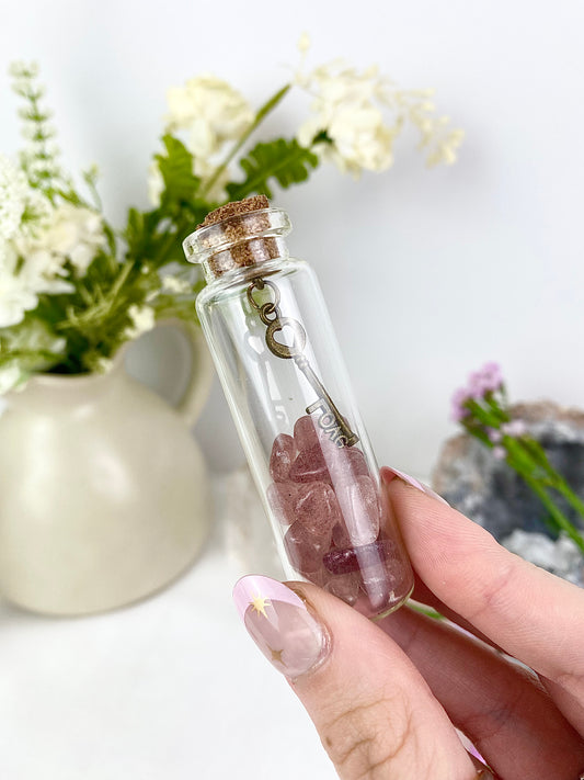 ♡ Strawberry Quartz 'Love' Bottle ♡