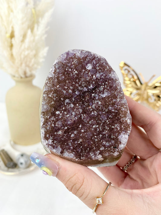 ✧ Sparkly Amethyst Geode — 7. ✧