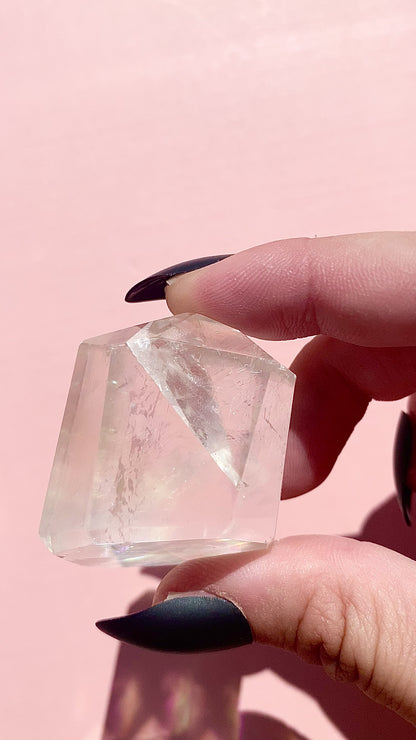 ✧ High Grade Optical Calcite from India 🇮🇳