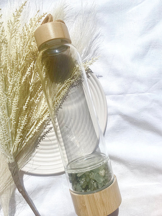 Prehnite Chip Glass Bottle with Bamboo